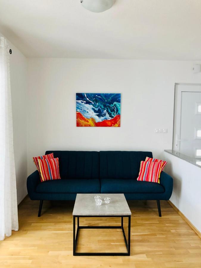 Villa Dani Sea & Pool Apartments تروغير المظهر الخارجي الصورة