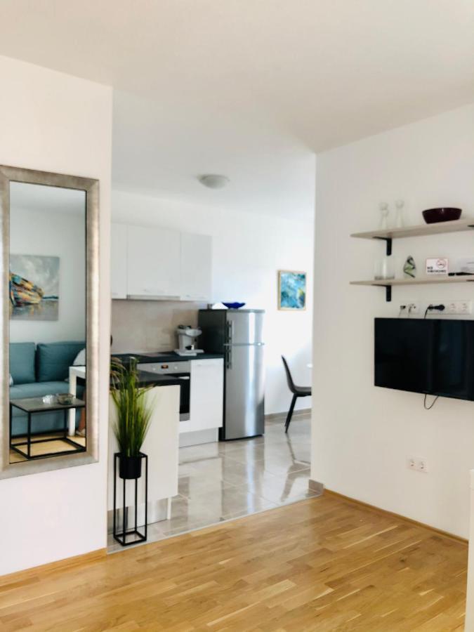 Villa Dani Sea & Pool Apartments تروغير المظهر الخارجي الصورة