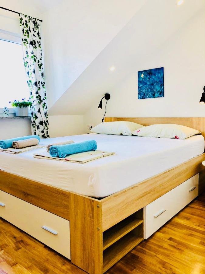 Villa Dani Sea & Pool Apartments تروغير المظهر الخارجي الصورة